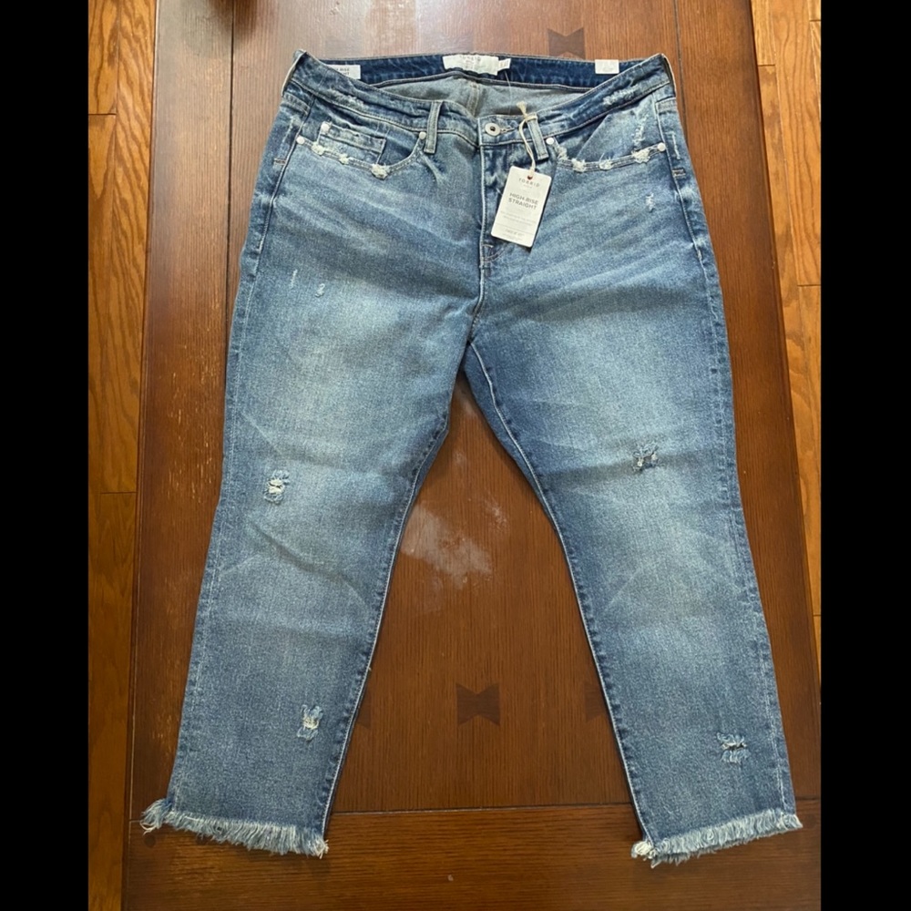 Torrid High Rise Straight Cutoff Jeans